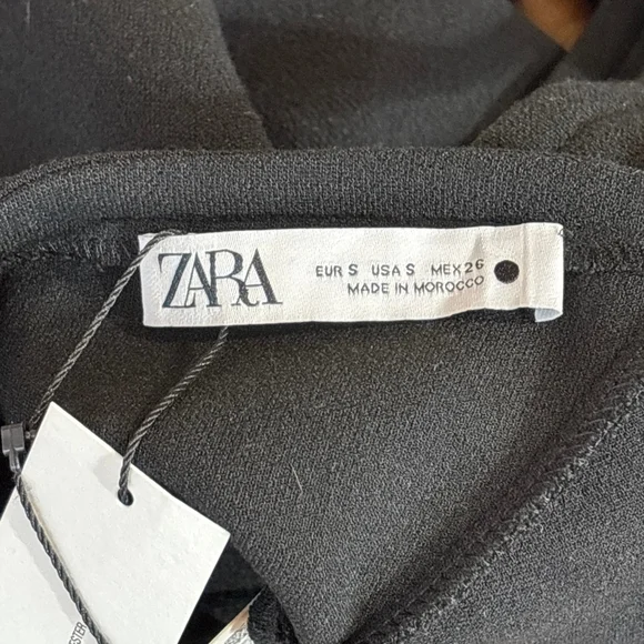 Zara Back Cut Out Crop Top Women’s Small Black Snaps Short Sleeve NWT - Picture 7 of 11